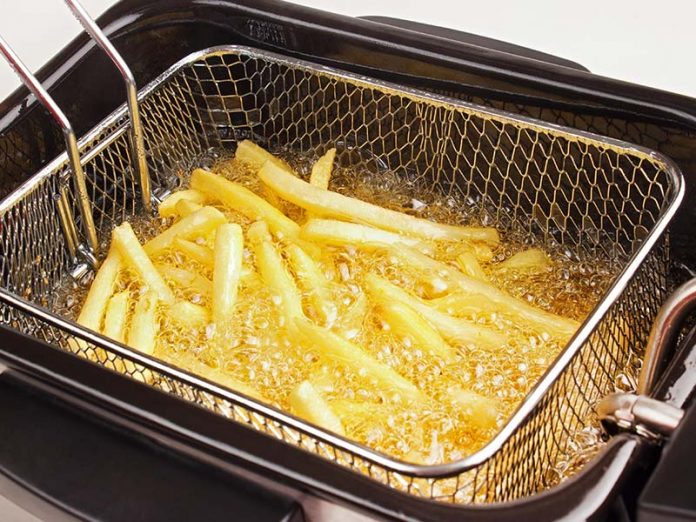 How many times can the frying oil be reused?